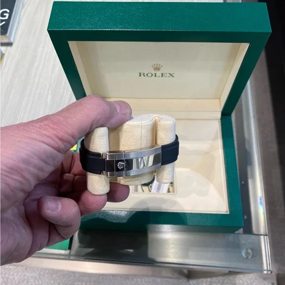 Rolex Daytona Steel, the iconic watch. - Picture 6 of 6